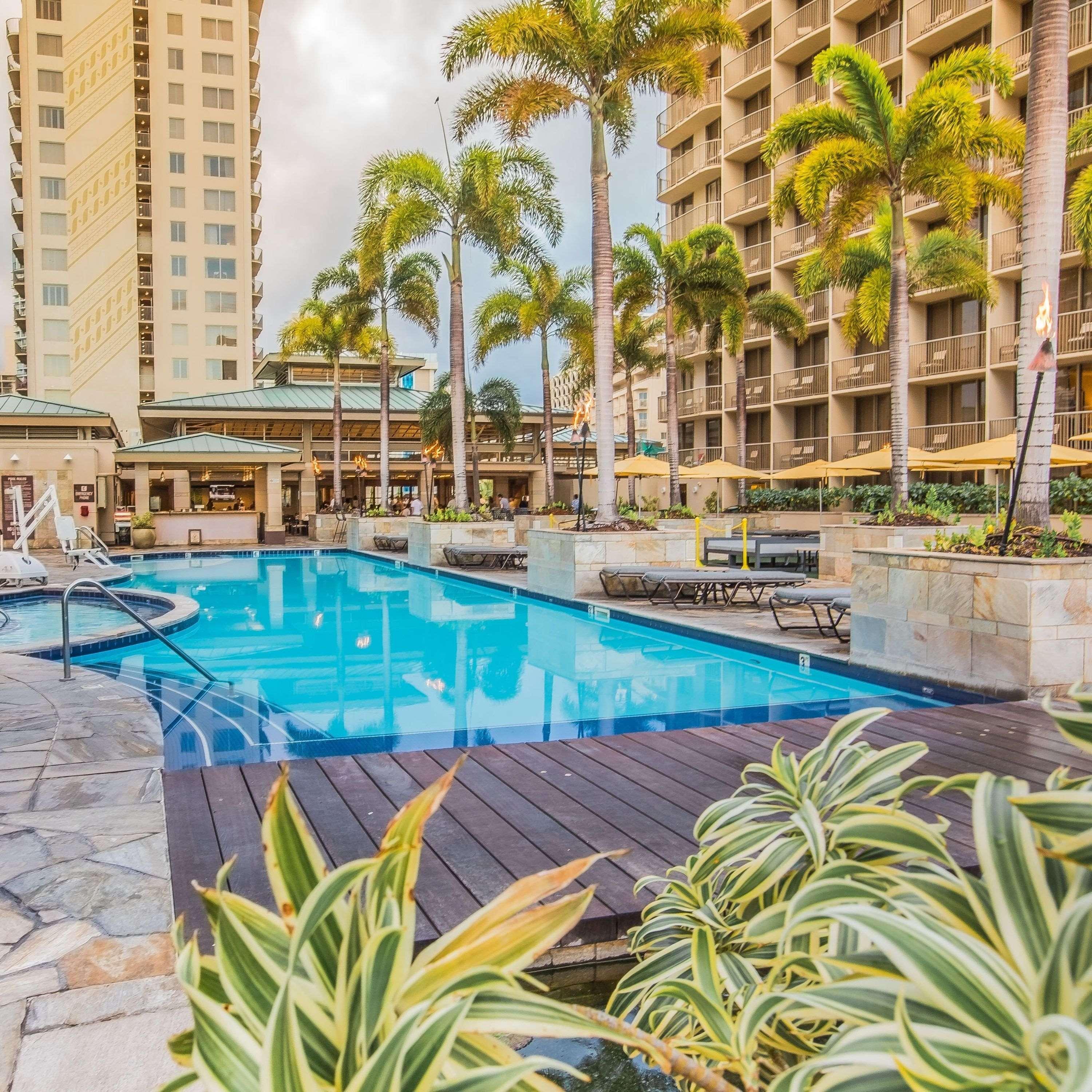 Embassy Suites By Hilton Waikiki Beach Walk Гонолулу Екстер'єр фото