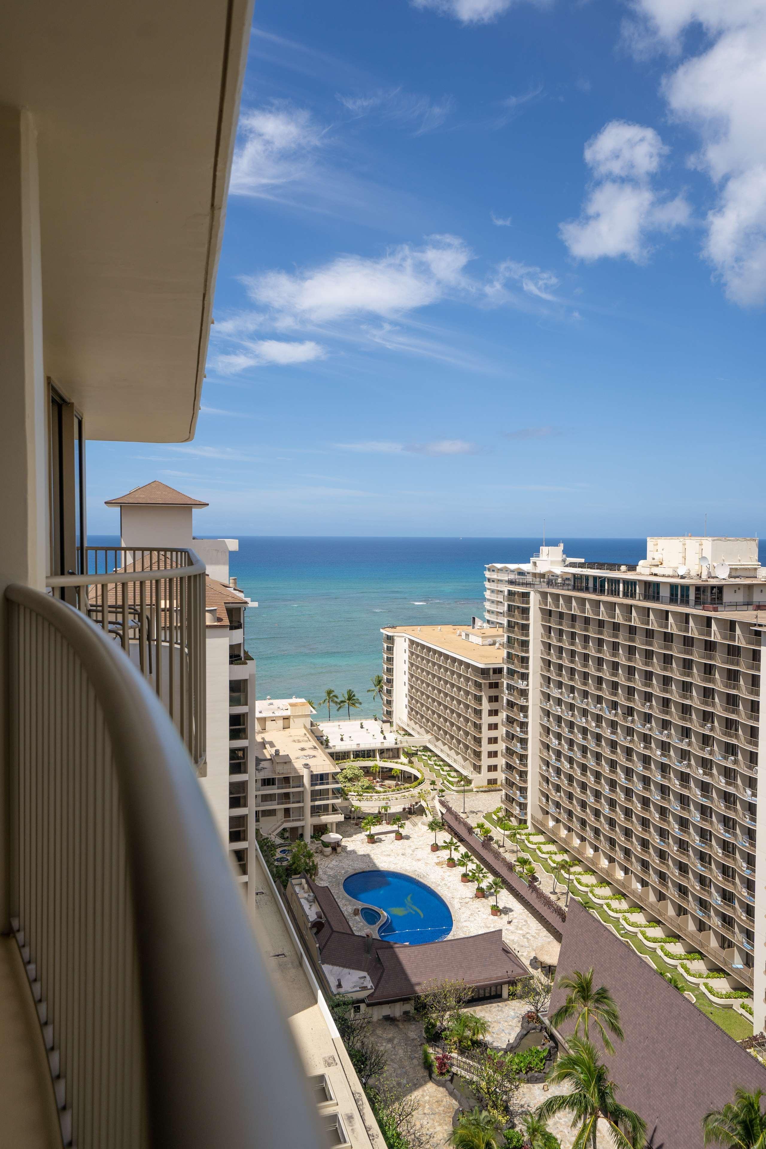 Embassy Suites By Hilton Waikiki Beach Walk Гонолулу Екстер'єр фото