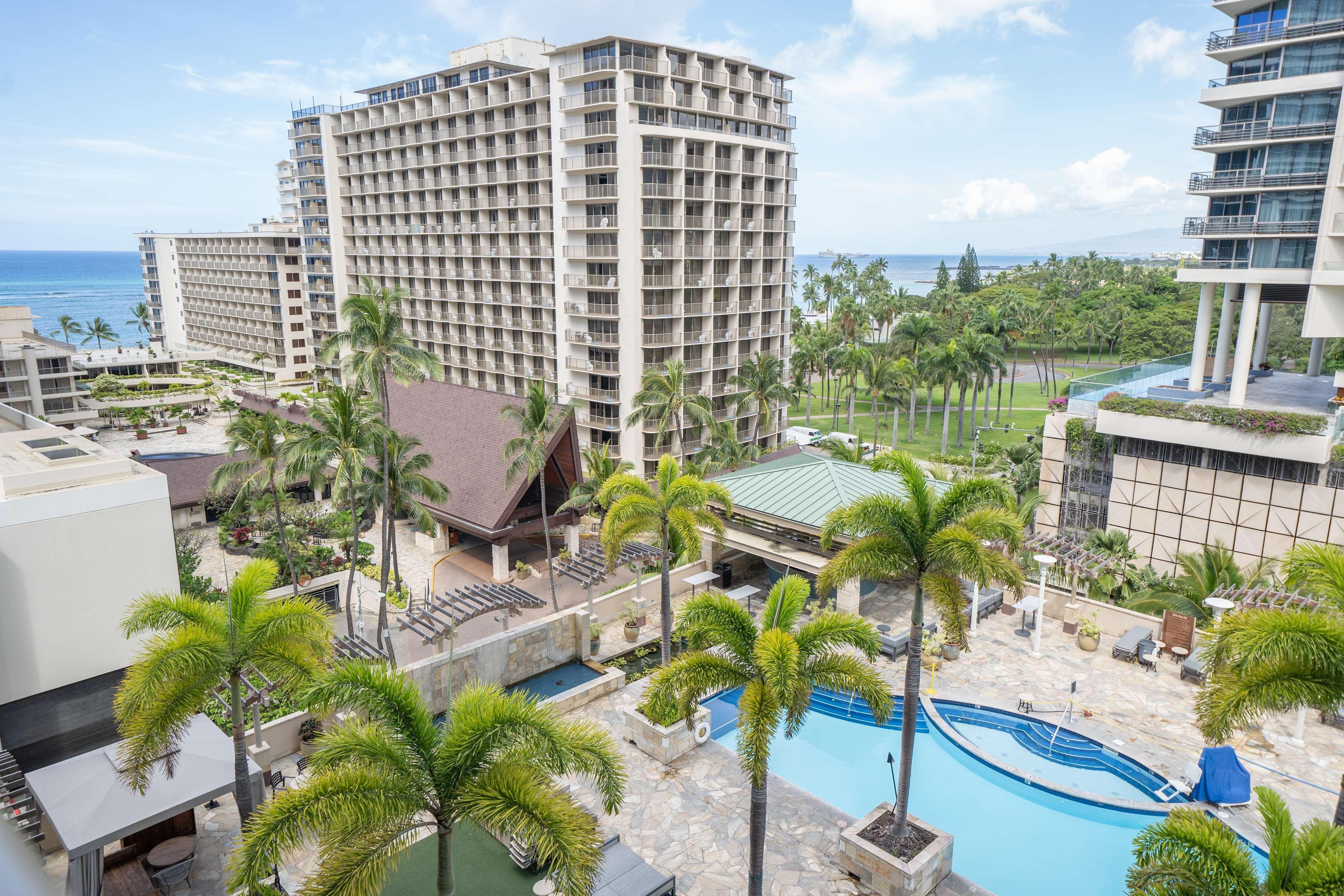 Embassy Suites By Hilton Waikiki Beach Walk Гонолулу Екстер'єр фото