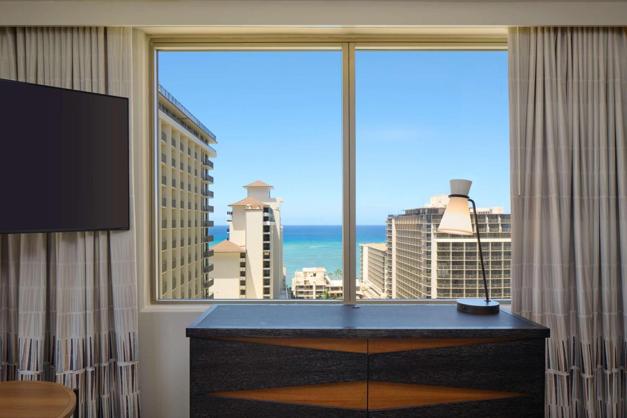Embassy Suites By Hilton Waikiki Beach Walk Гонолулу Екстер'єр фото